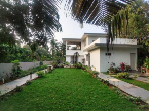 Casa Blu - By the Sea
